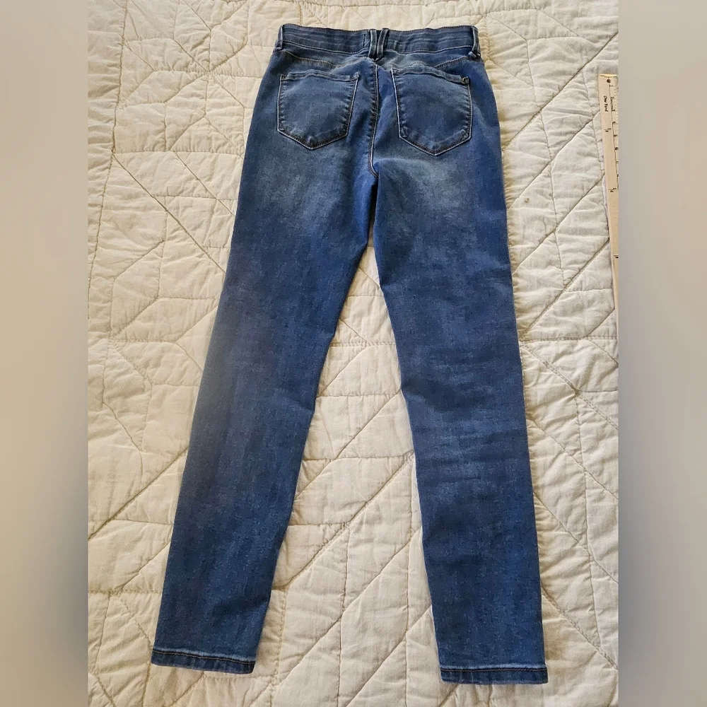 Curve Appeal Mid Rise Skinny Jeans w/ Comfort Waist Size 8/29 - Picture 3 of 8